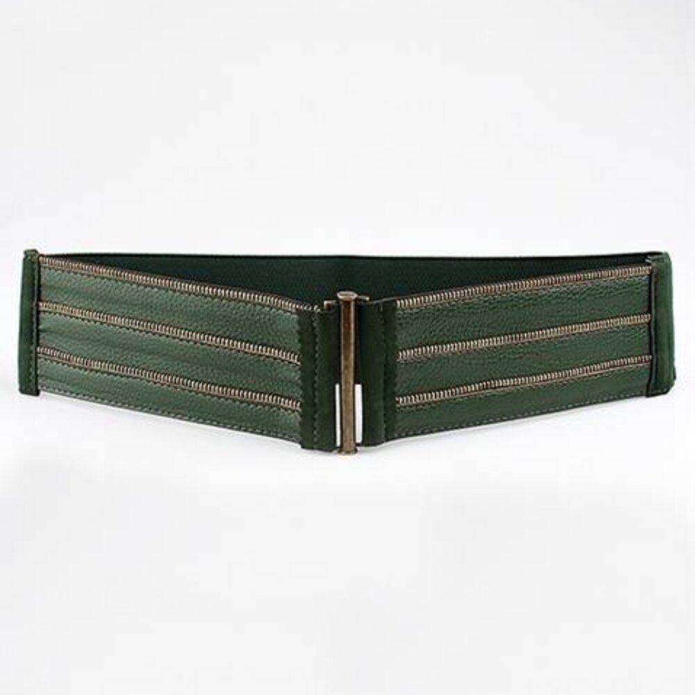 Belt with sliding closure